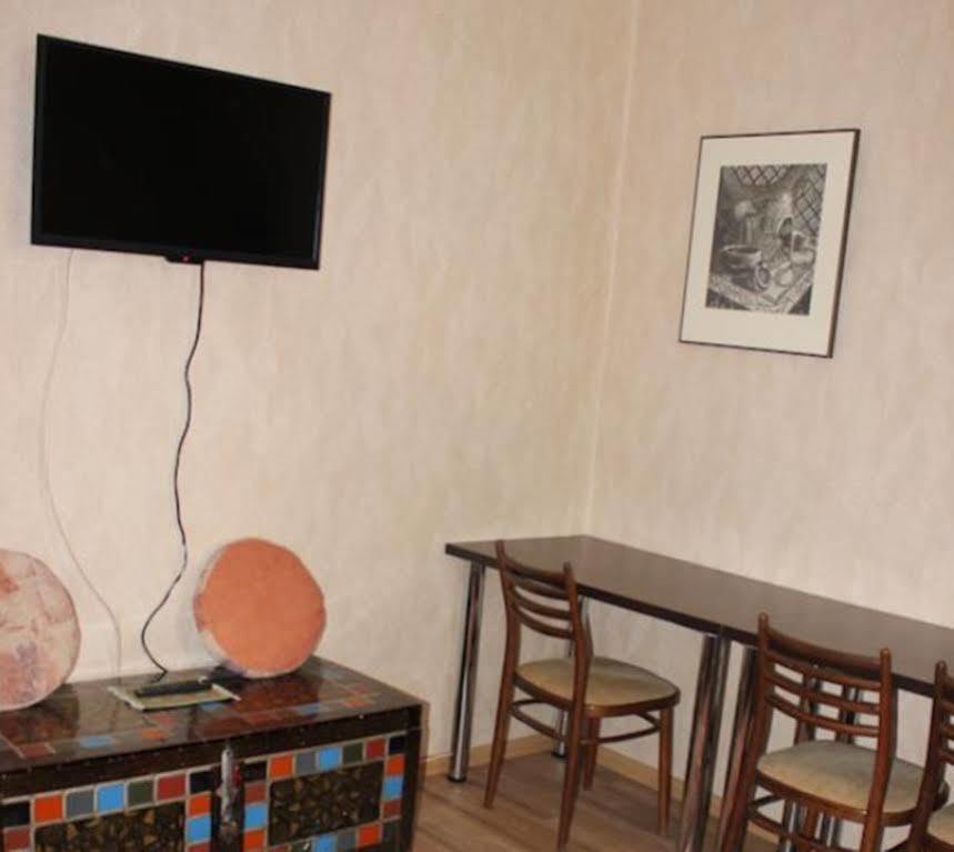 Almaty Central Hostel Dış mekan fotoğraf